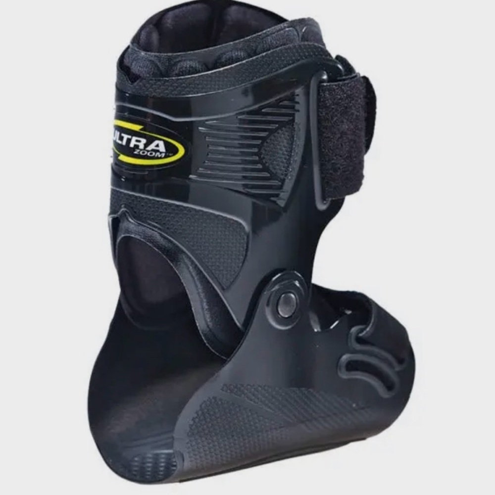 Ultra Zoom Women's Athletic Ankle Brace - Black